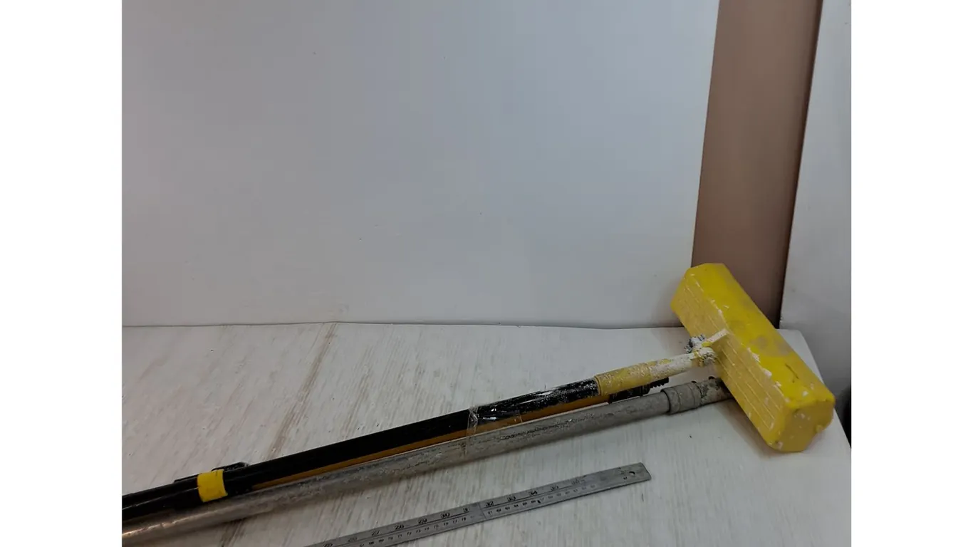 Professional Extension Handle, Telescoping Handle, Metal Handle All As-Is, Pickup Only