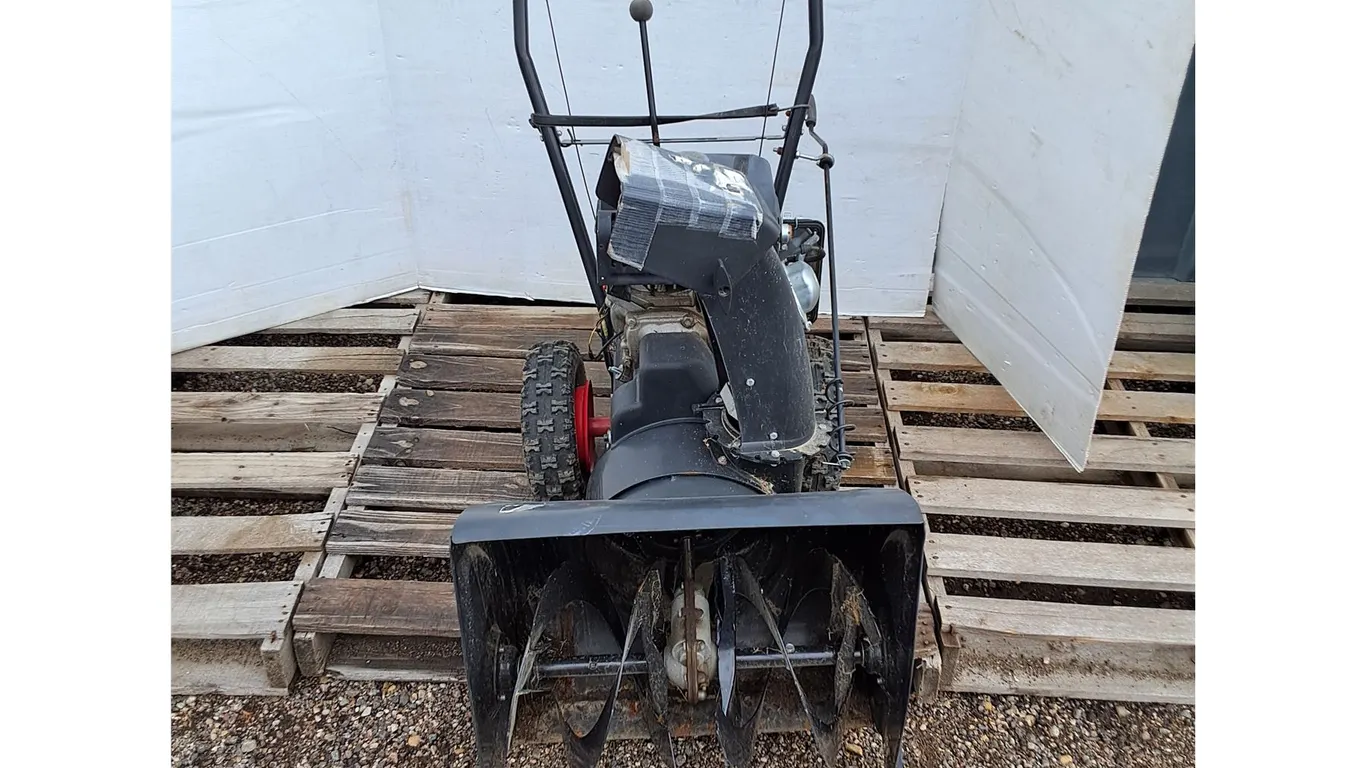 ** 22" Snow Blower Untested No Shipping