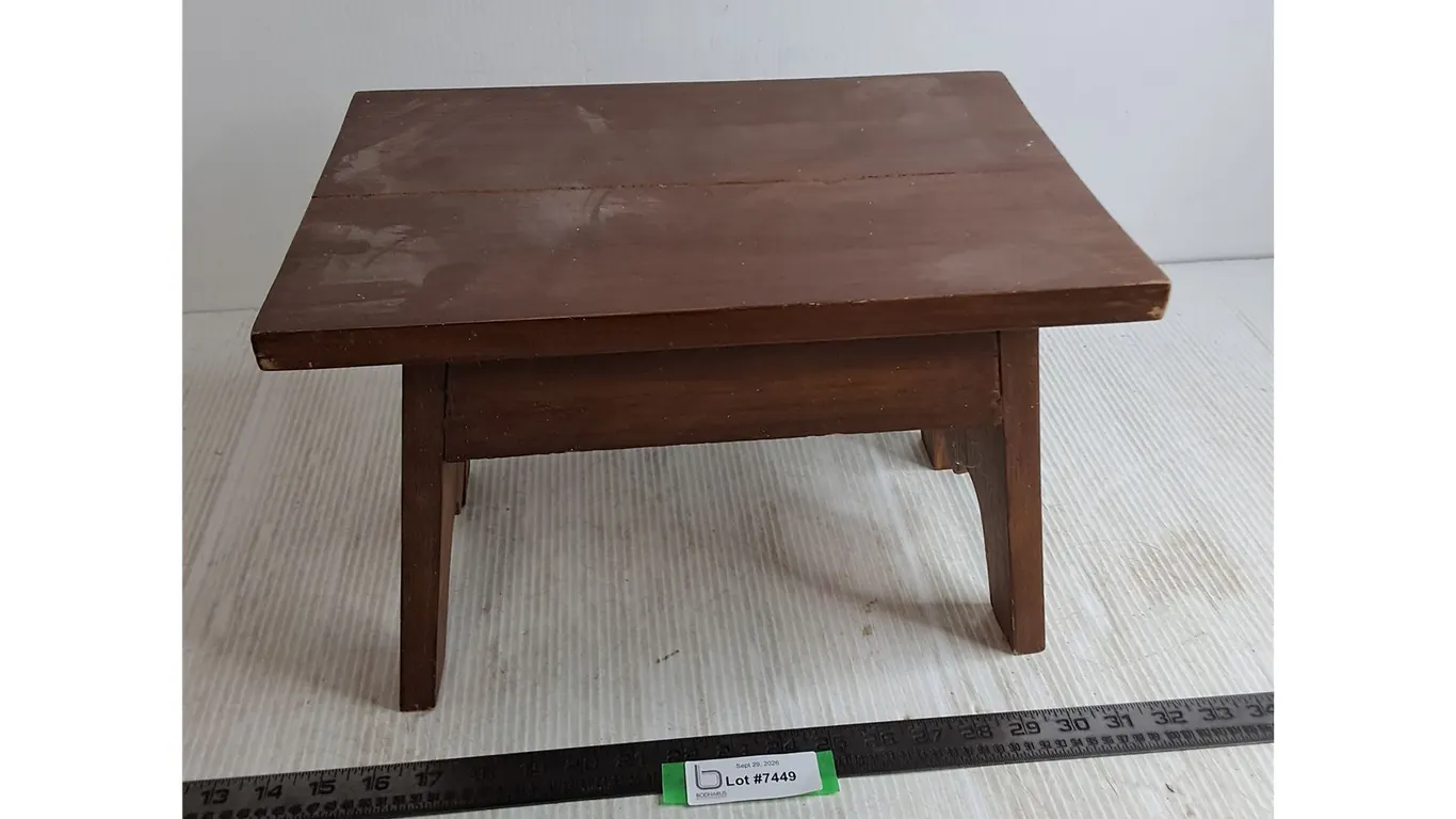 Wooden 10" Step Stool