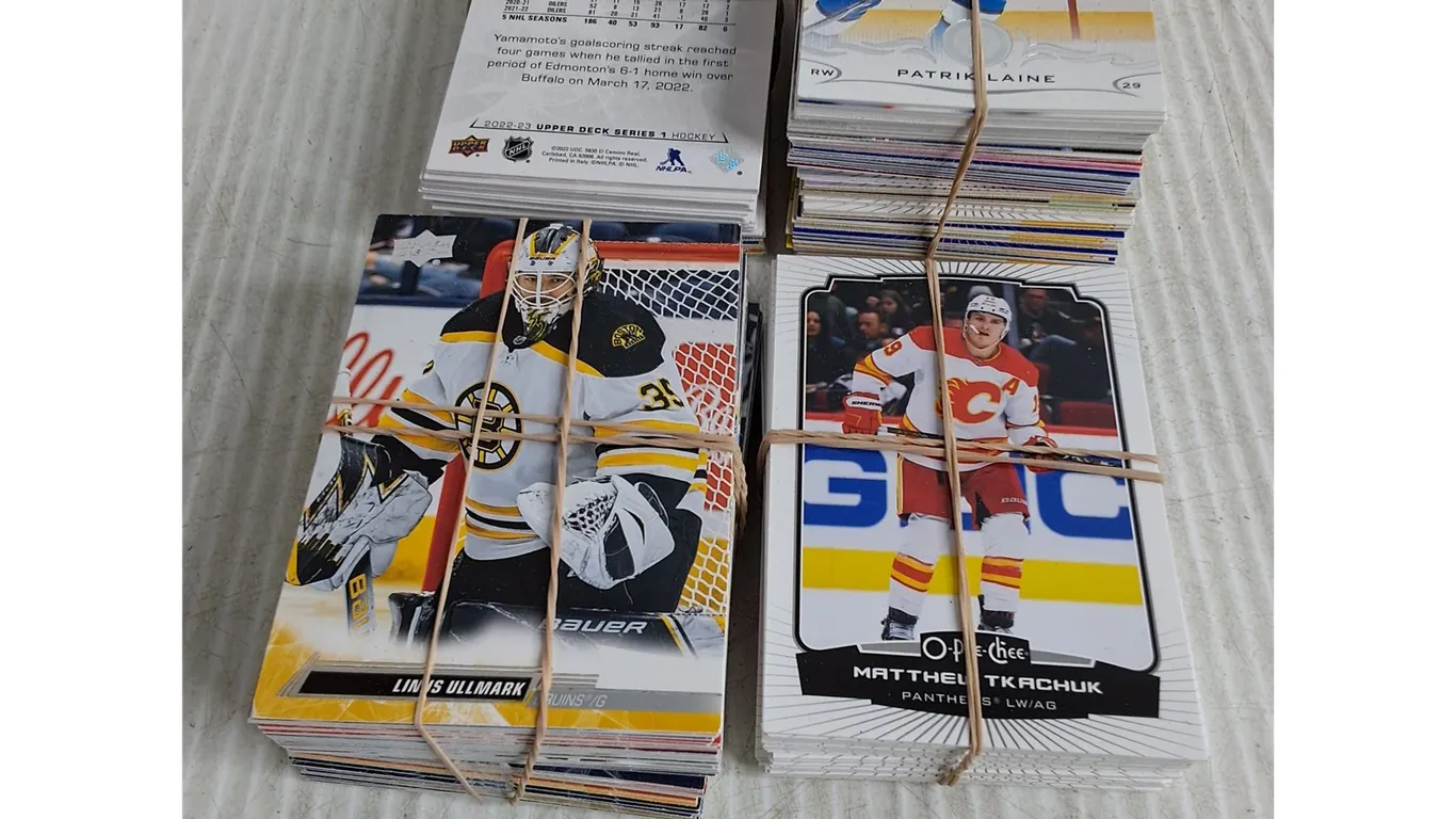 (4) Misc. Hockey Cards-O-Pee-Chee and Upper Deck