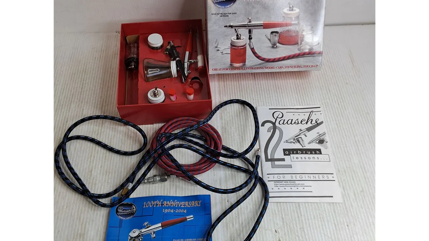 Paasche Airbrush Set