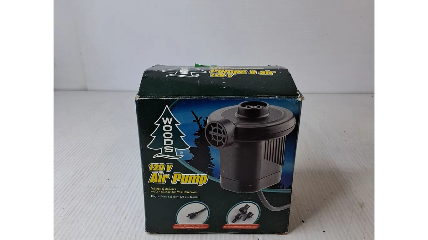 Woods 120V Air Pump (powers on)