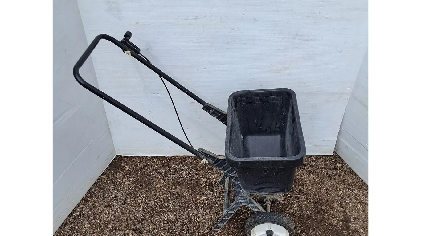 **Seed Spreader No Shipping