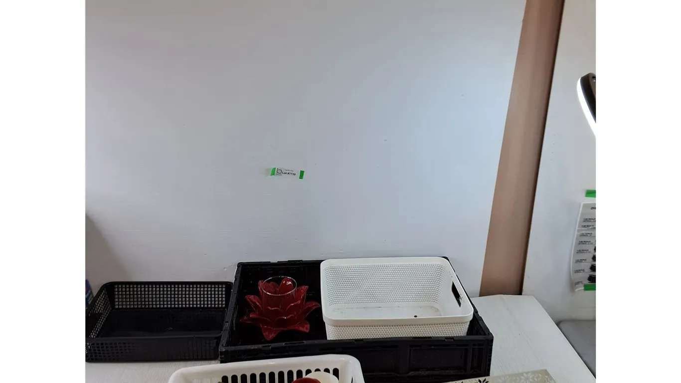 (4) Plastic Baskets, (1) Metal Tray, (2) Battery Powered Candle Lights Untested with Stands As-Is