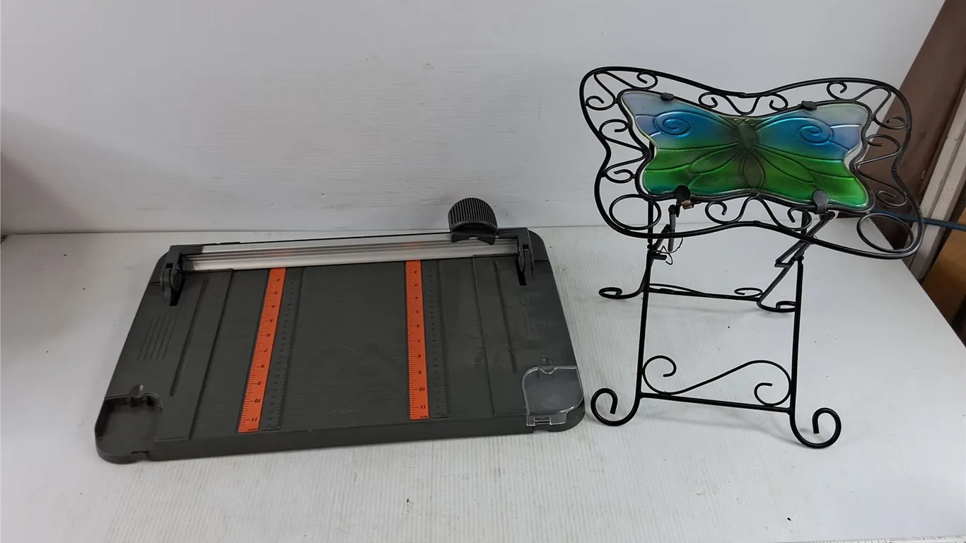 Mat Cutter & Butterfly Folding Table