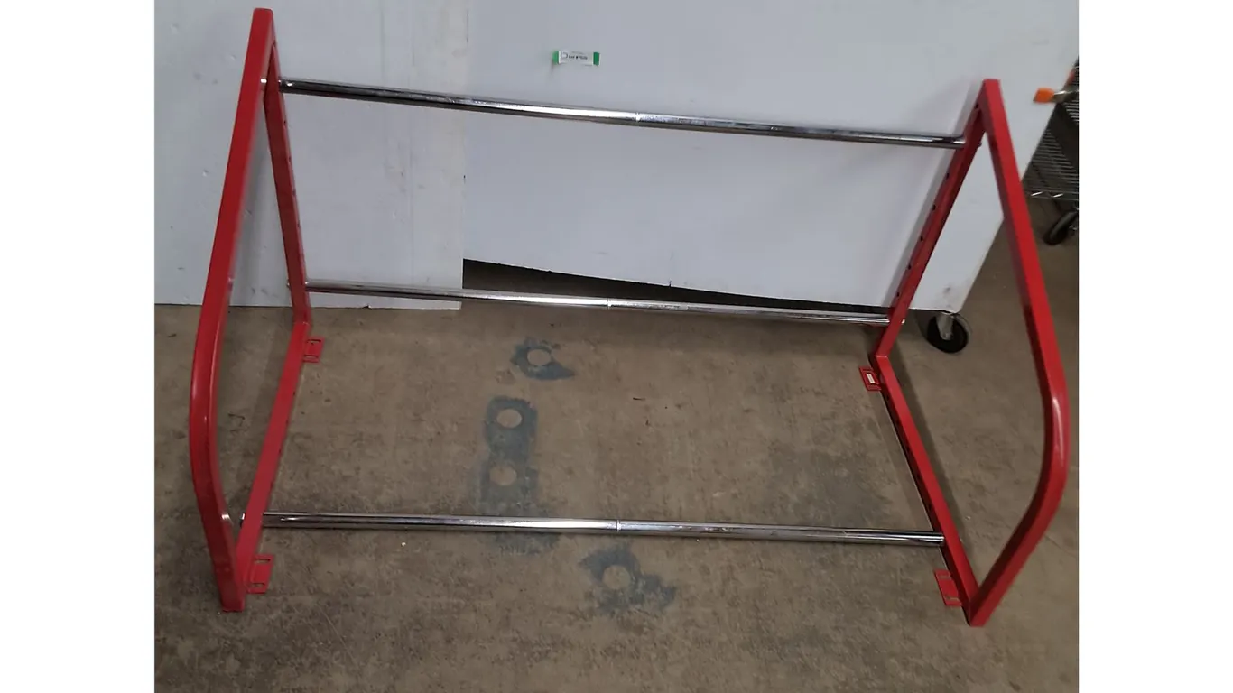 * Motomaster Metal Tire Rack - Cannot Ship