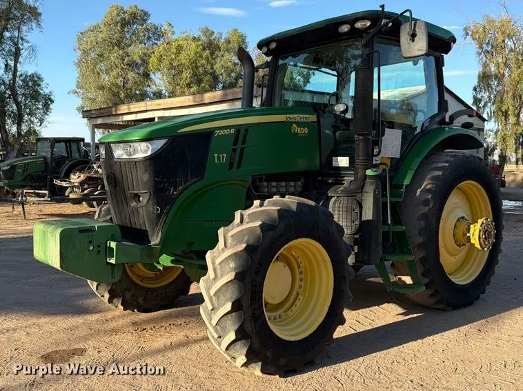 2012 John Deere 7200R MFWD tractor