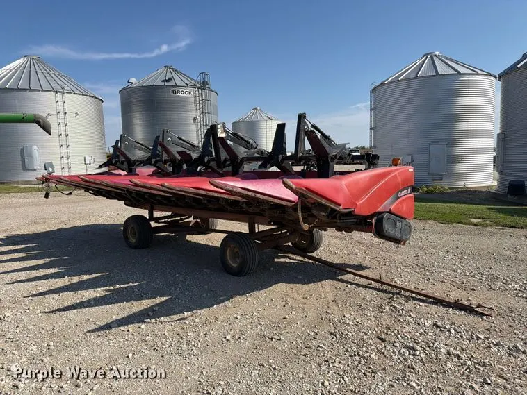 2001 Case IH 2208 30 corn head