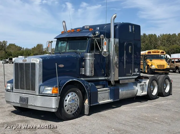 1997 Peterbilt 377 semi truck