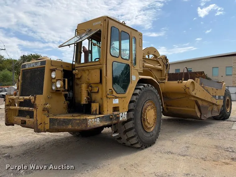 1985 Caterpillar 621B conventional scraper