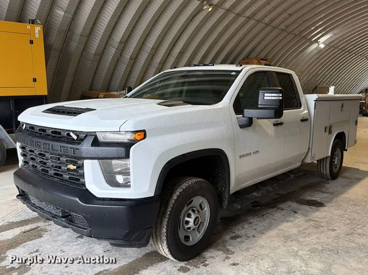 2022 Chevrolet Silverado 2500HD Ext. Cab utility bed pickup truck