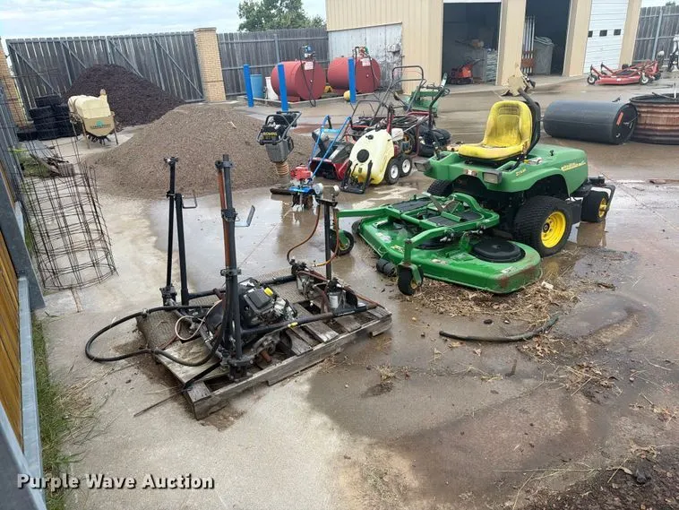 John Deere ZTrack F687 ZTR lawn mower