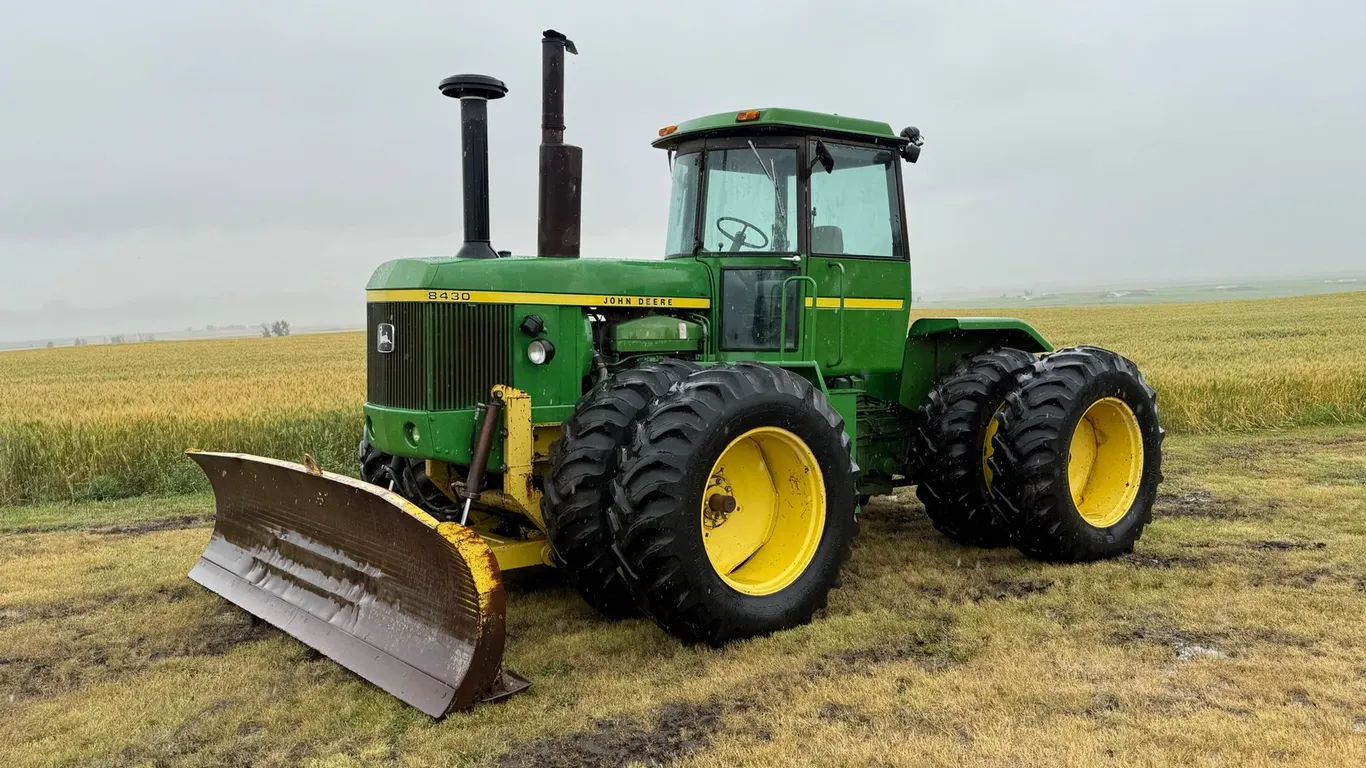 John Deere 8430 4WD Articulated Tractor w/ Degelman 2 Way Blade