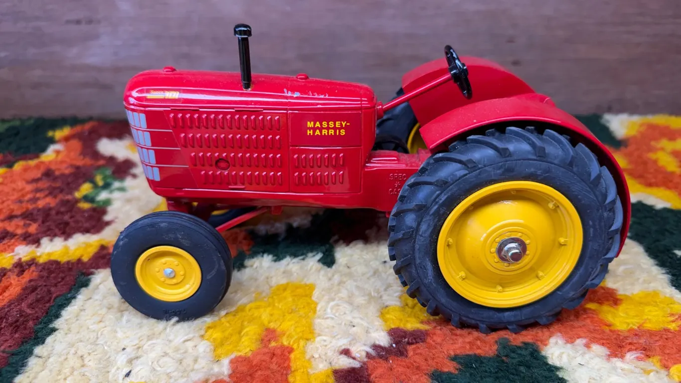 Massey Harris Super 101 Diecast Tractor