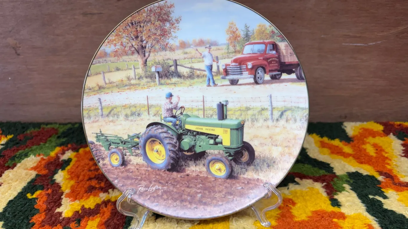 John Deere Decorative Plate