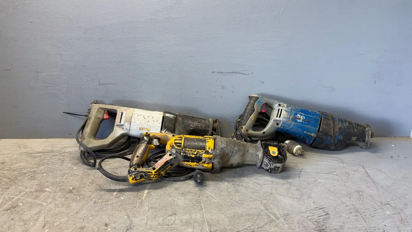 Assorted Corded Saws