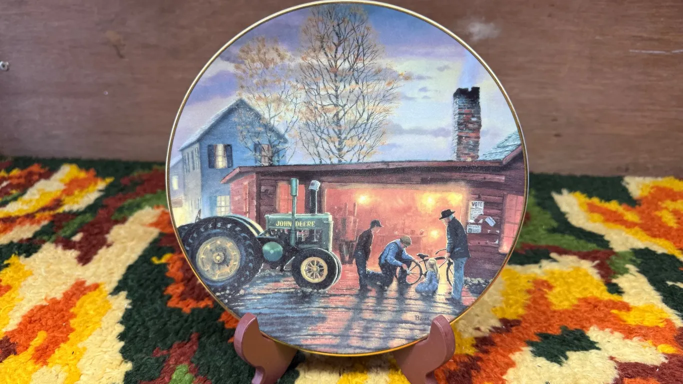 John Deere Decorative Plate