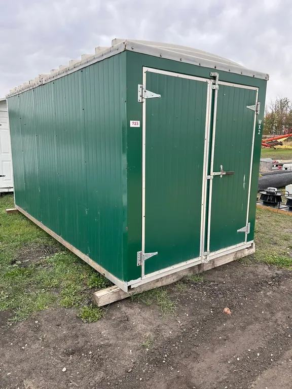 MOMS INSULATED STORAGE SHED, 6'-8" X 14FT X 7FT, STEEL BASE, POLY TRANSLUCENT ROOF