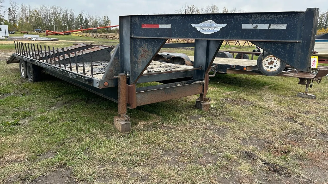WREM TRAILERS GN FLAT DECK T/A EQUIPMENT TRAILER, RAMPS (DISCONNECTED), DECK NEEDS REPLACEMENT, (NO VIN)