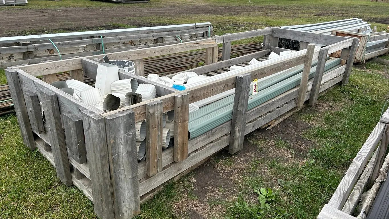 L/O ASSORTED 5.5"X3.5" & 4"X3" HD METAL DOWNSPOUTS W/ ELBOWS, DISCHARGE OPENINGS, ETC.