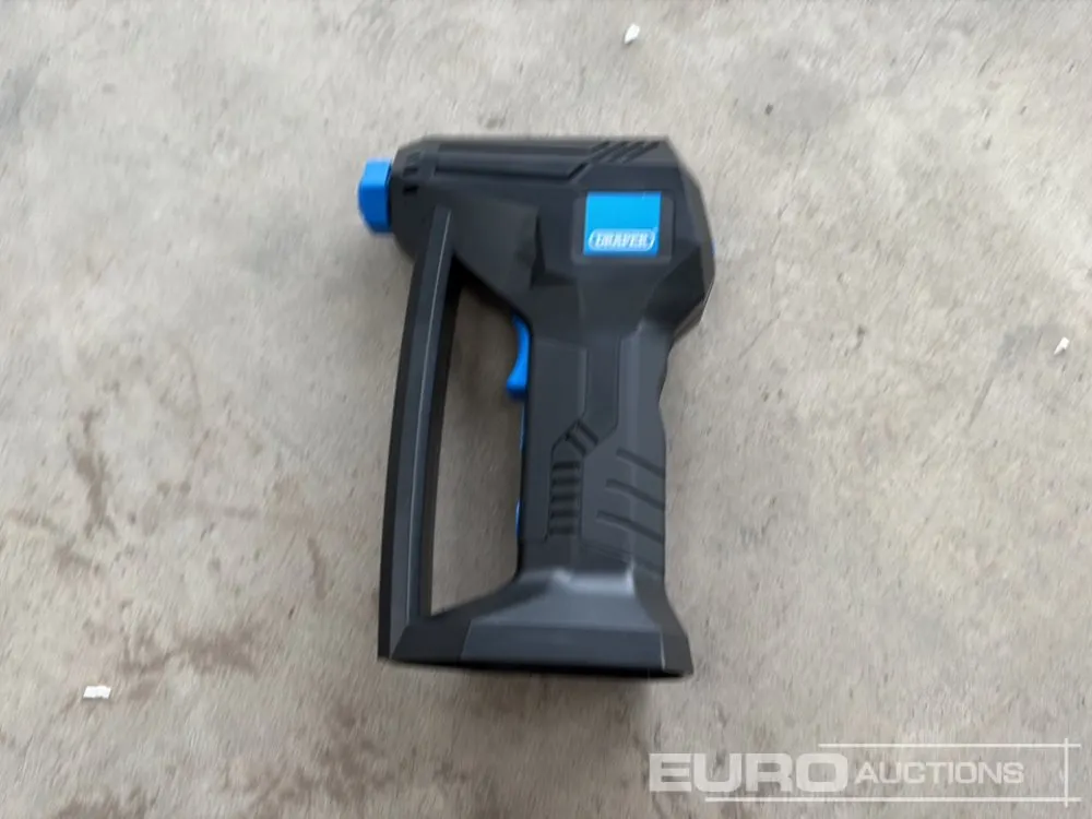 Draper 12 Volt Cordless Air Compressor/Tyre Inflator, Battery & Charger