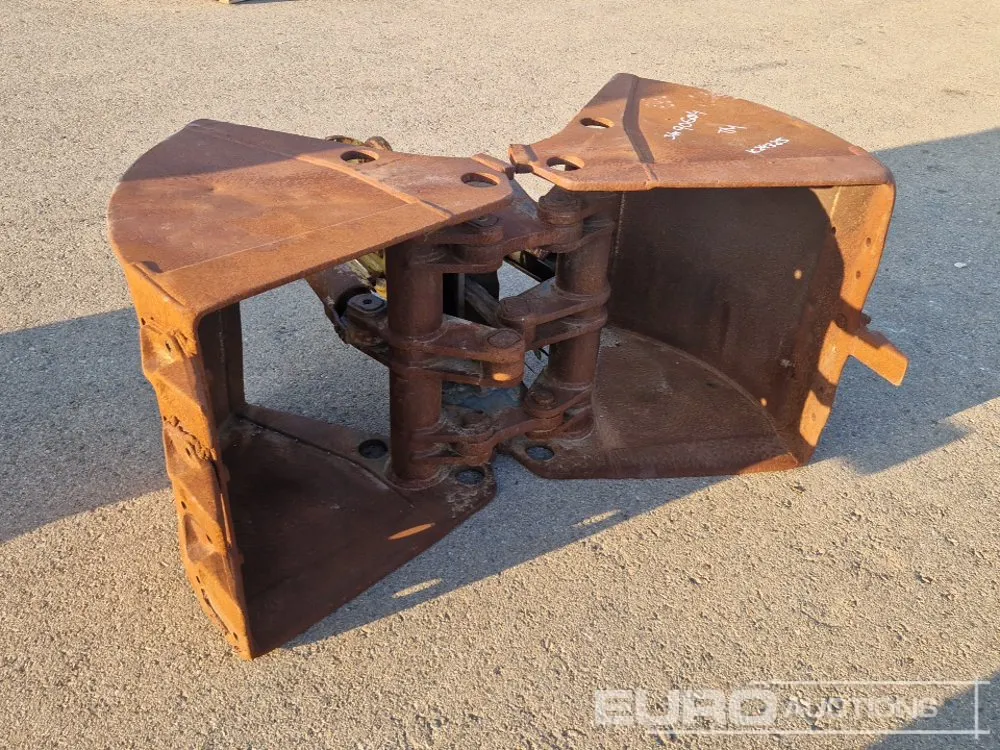 Clamshell Bucket