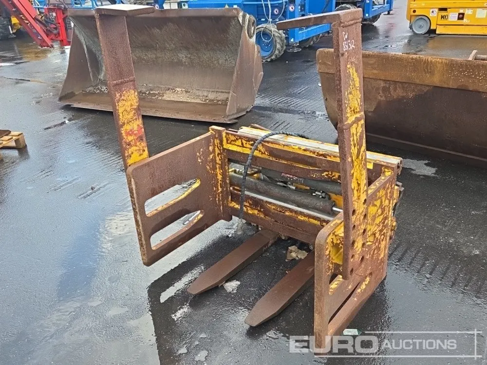 2013 Meyer Hydraulic Rotating Forks + Clamp to suit Forklift, Manitou QH