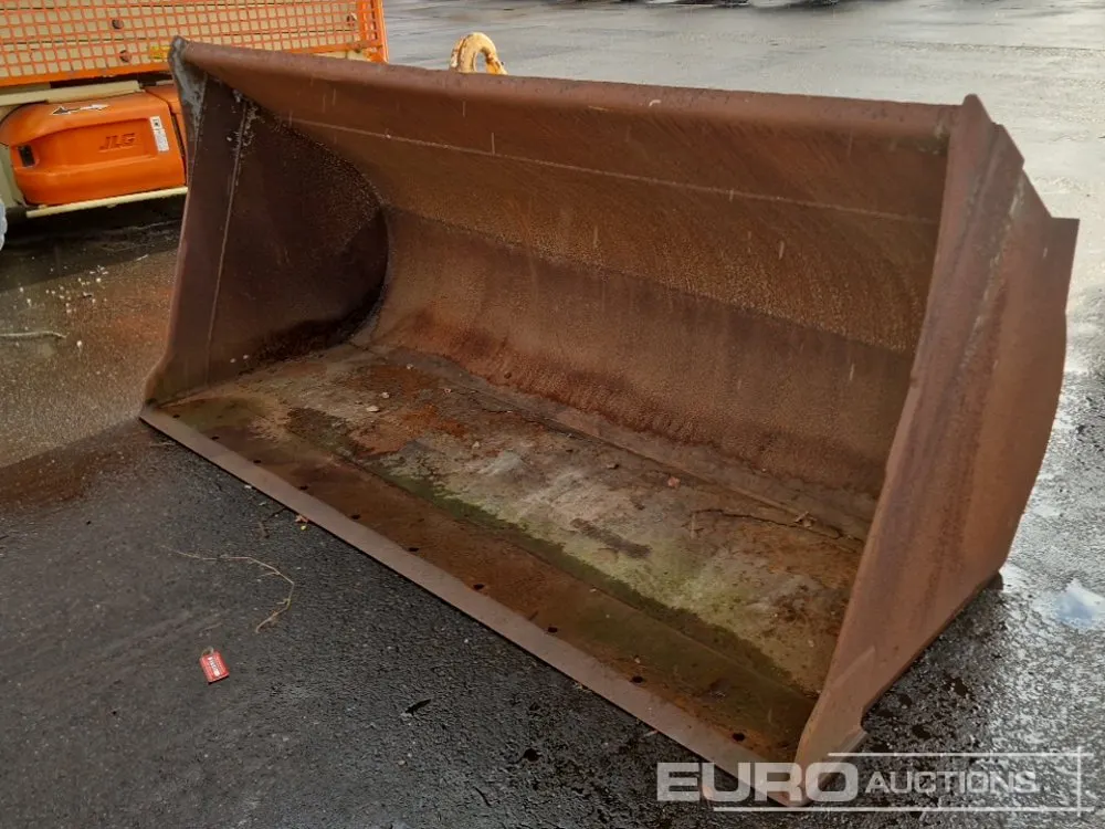 LSB DL-200, 100" Front Loading Bucket to suit Wheeled Loader