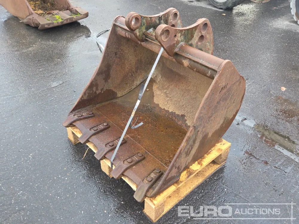 30" Diggnig Bucket