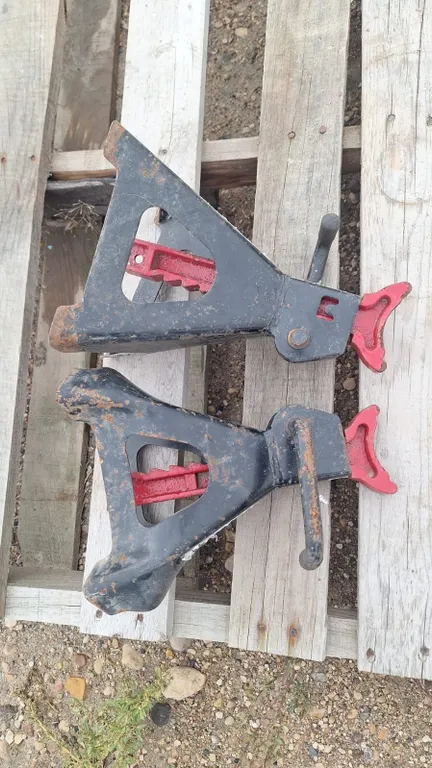 2-Jack stands