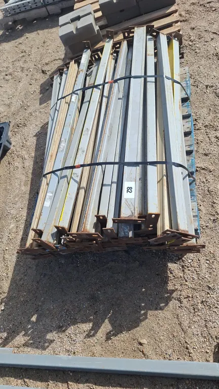 Pallet 0f 40-4Ft beams