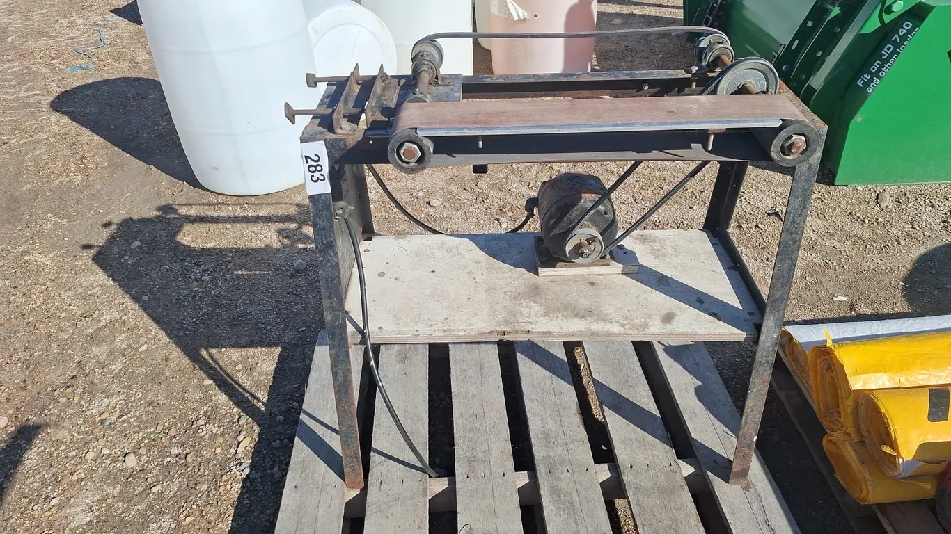 Belt sander