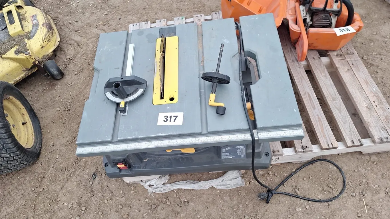 Maximum table saw
