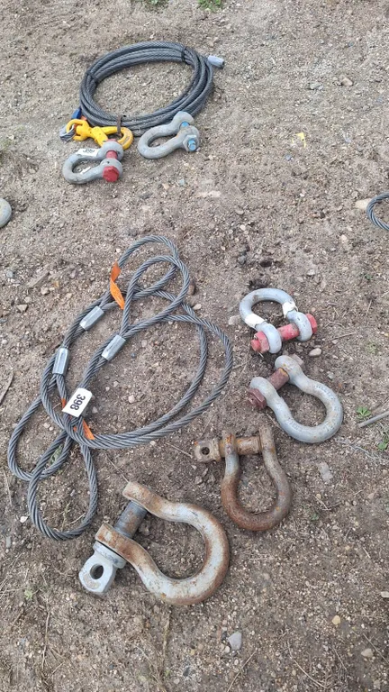 6-Clevisis and 4 chocker cables