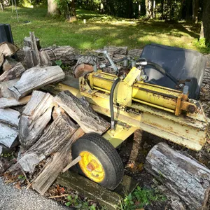 Farm & Fleet Wood Splitter