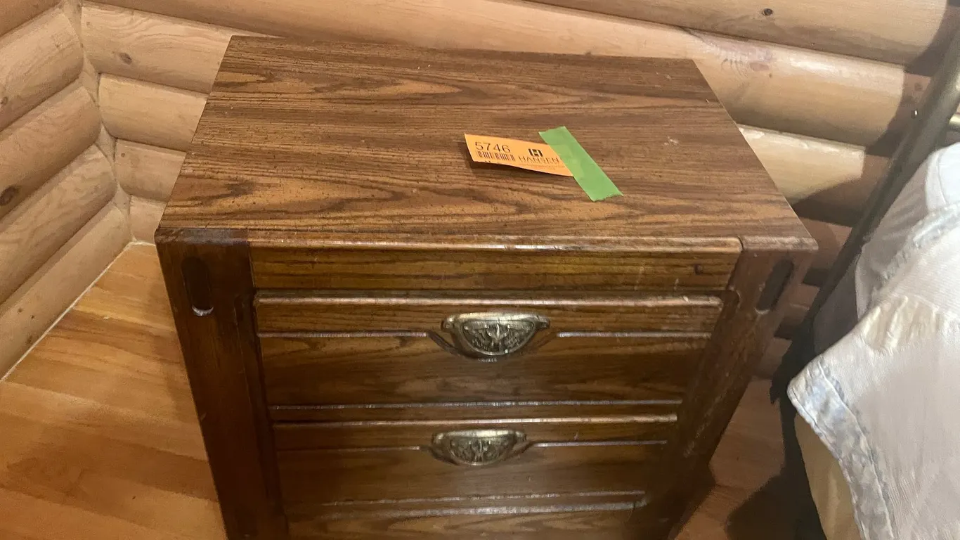 (2) Night Stands