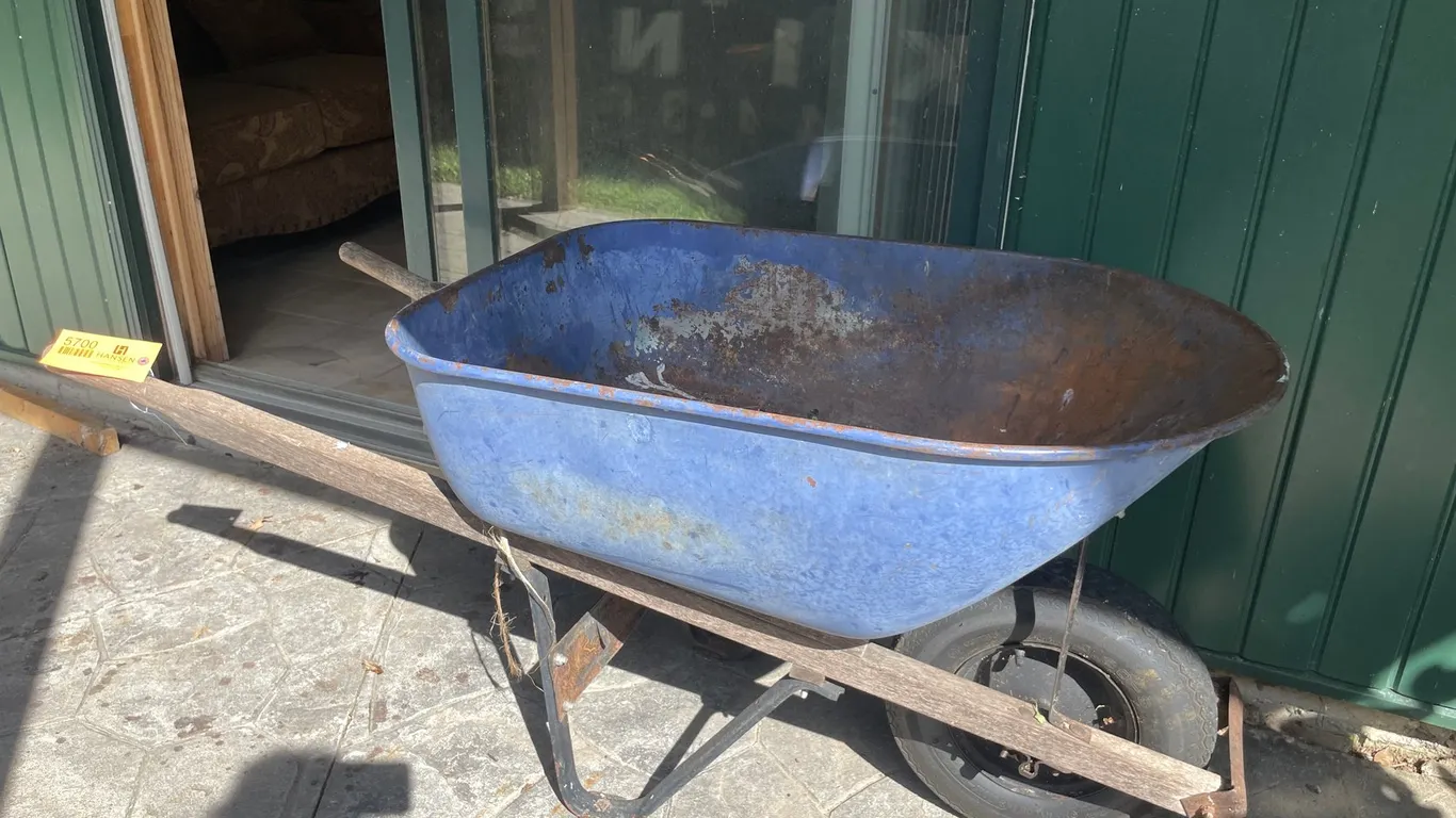 Metal Tub Wheelbarrow