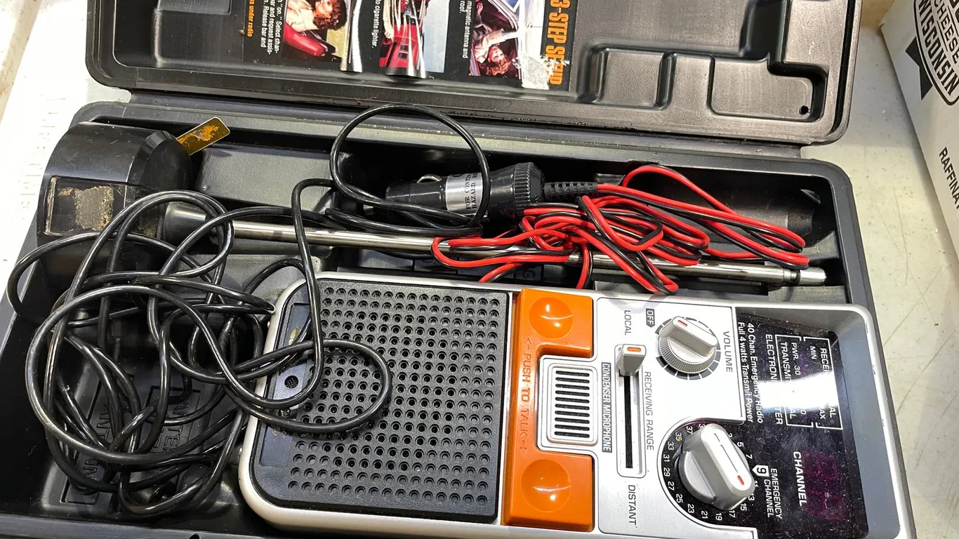 GE Full-Power 40 Channel Emergency Radio
