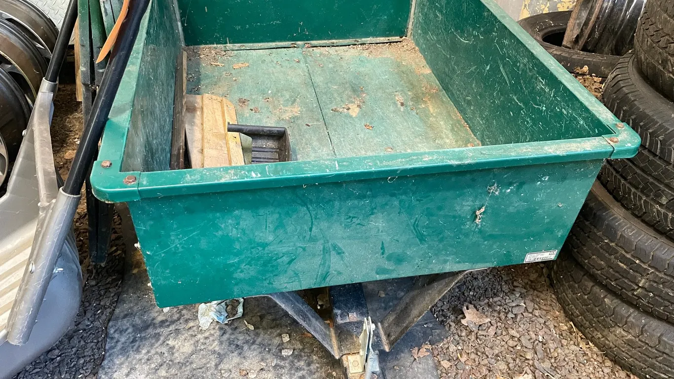 Pull Behind Yard Cart