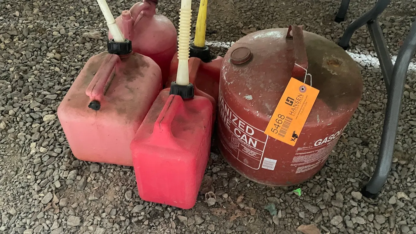 (5) Gas Cans