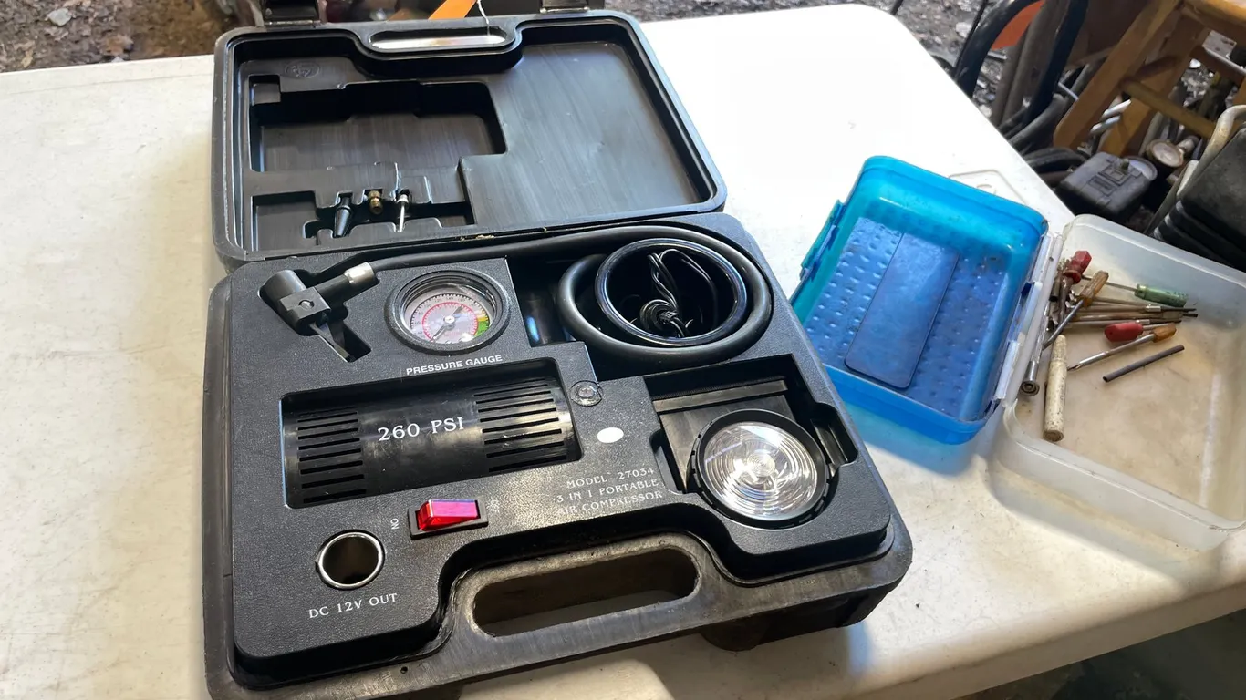 3 in 1 Portable Air Compressor