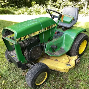 John Deere 216 Riding Lawn Mower