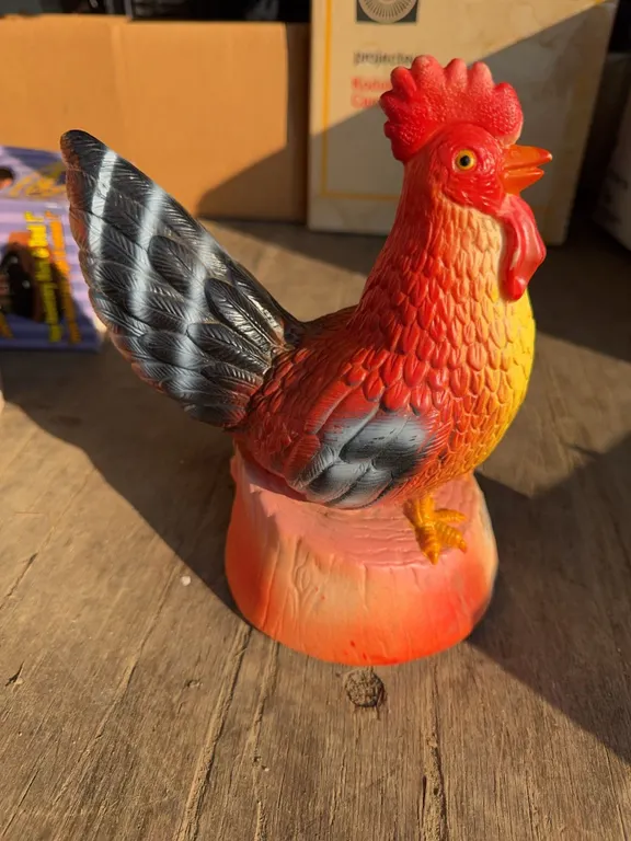 Plastic Rooster Shaped Battery Operated Sound Effect Toy