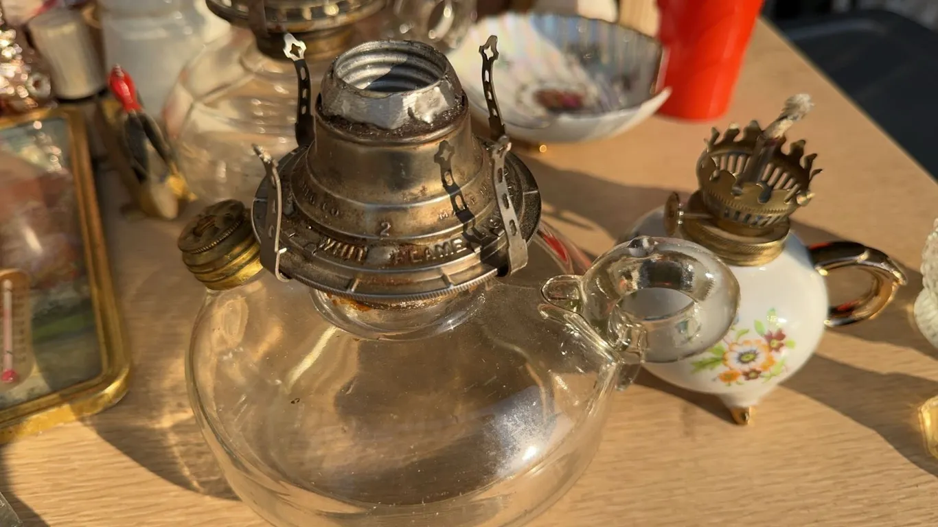 Tabletop Oil Lamps – Glass and Floral Ceramic Base
