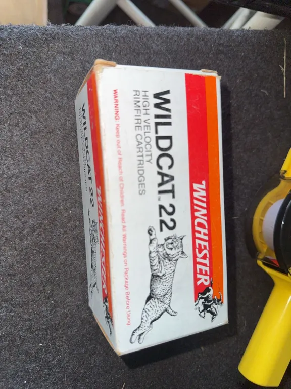 Winchester Wildcat 22 High Velocity Rimfire Cartridges Box