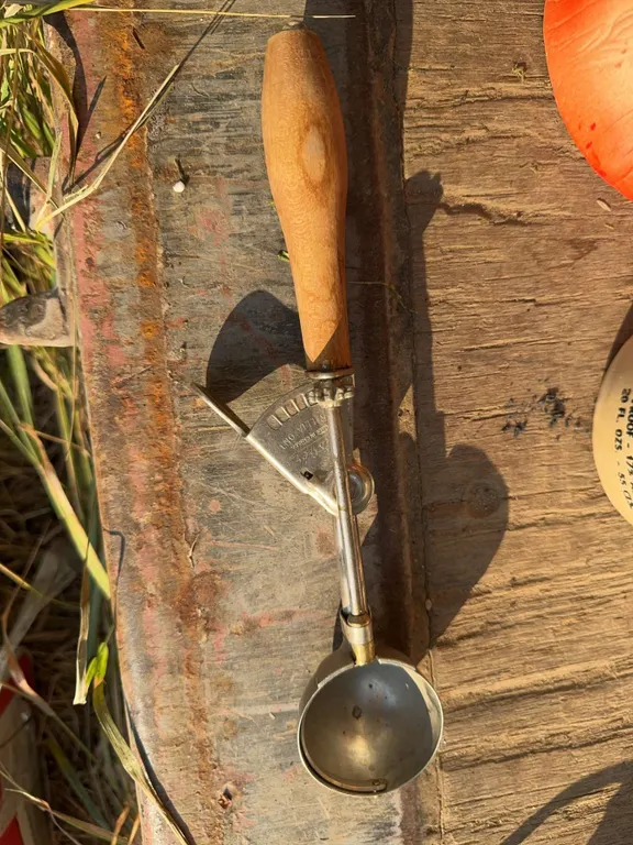 Vintage Androck Canada Metal Ice Cream Scoop With Wood Handle