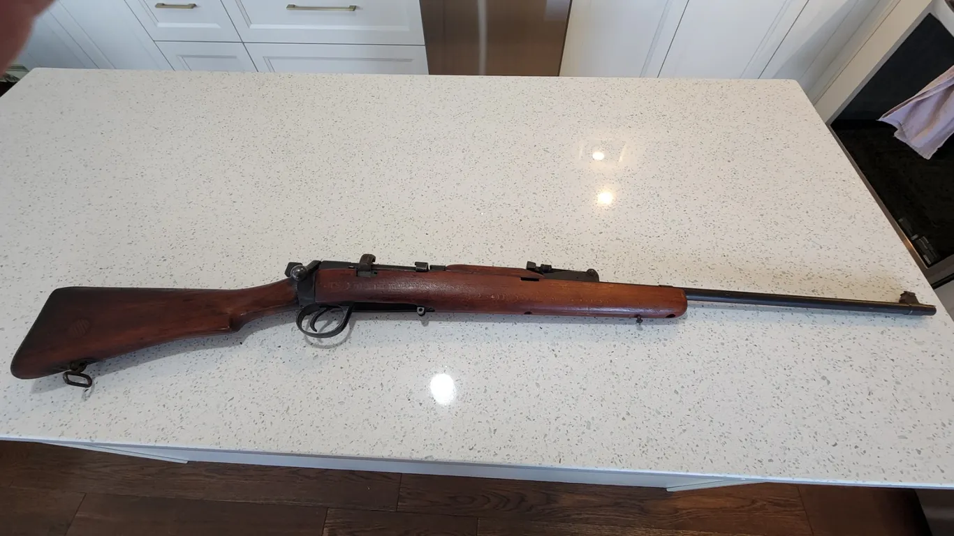 LEE-Enfield 1914 Bolt-Action Military Rifle – British Proofed – Adjustable Volley Sight
Original mi