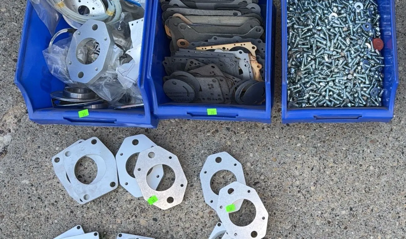 Gaskets, Metal Flanges, Screws and Fasteners Lot