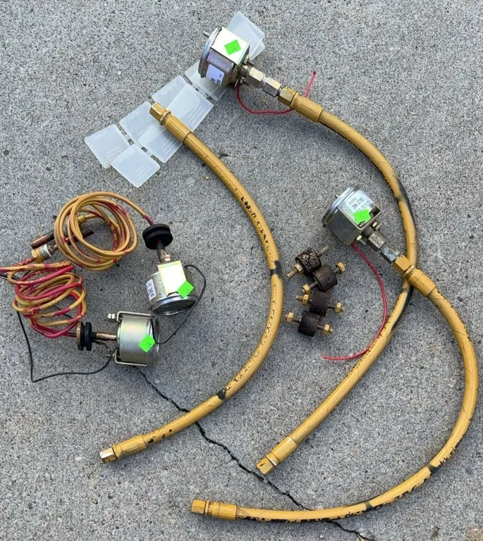 Pressure Gauges, Flexible Hoses, and Electrical Cables
