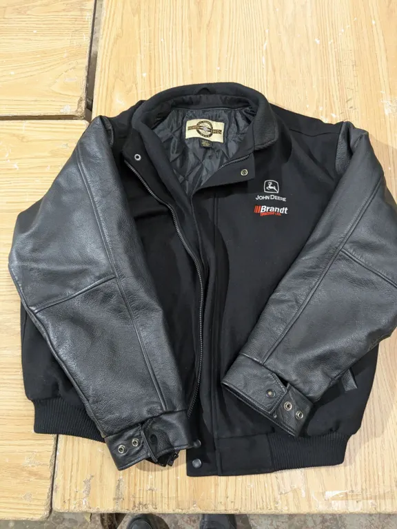 Size XL John Deere Brandt Leather Sleeved Jacket